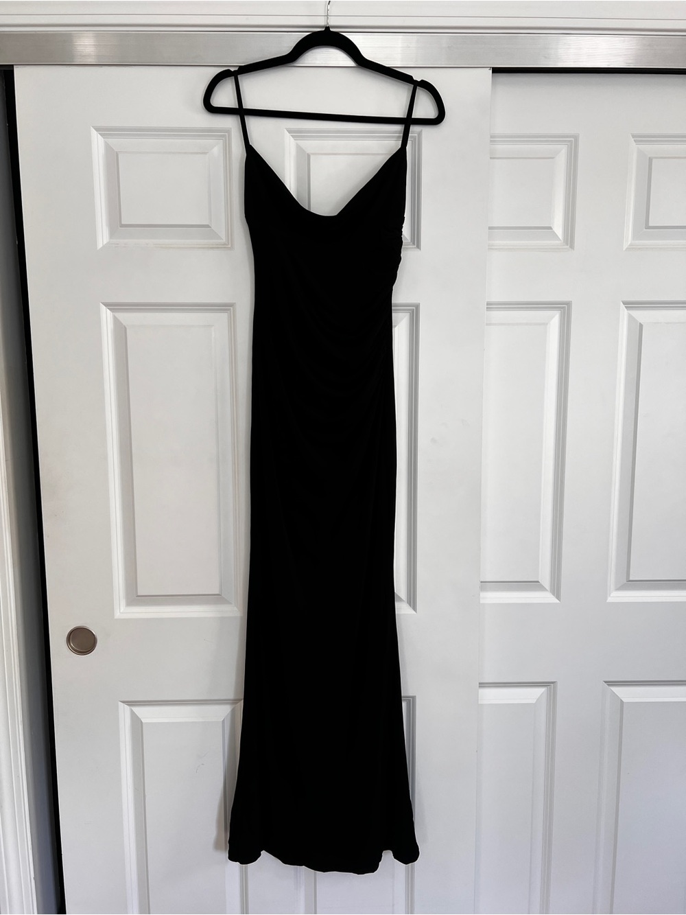 Sleek Black Spaghetti-Strap Maxi Dress